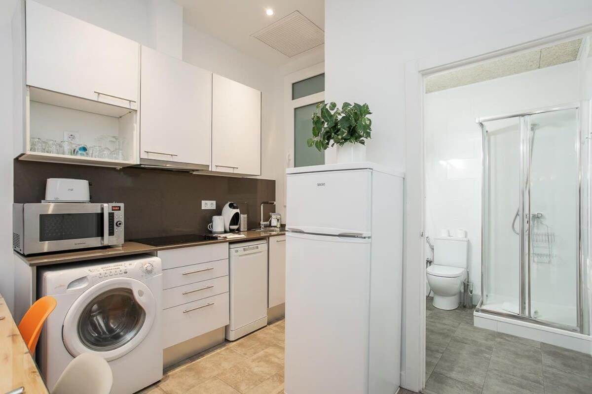 Paseo De Gracia Modern 4bd With Terrace Apartment *
